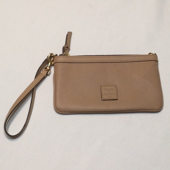 Dooney & Bourke Handbags - Dooney & Burke Tan Leather Wristlet LNC